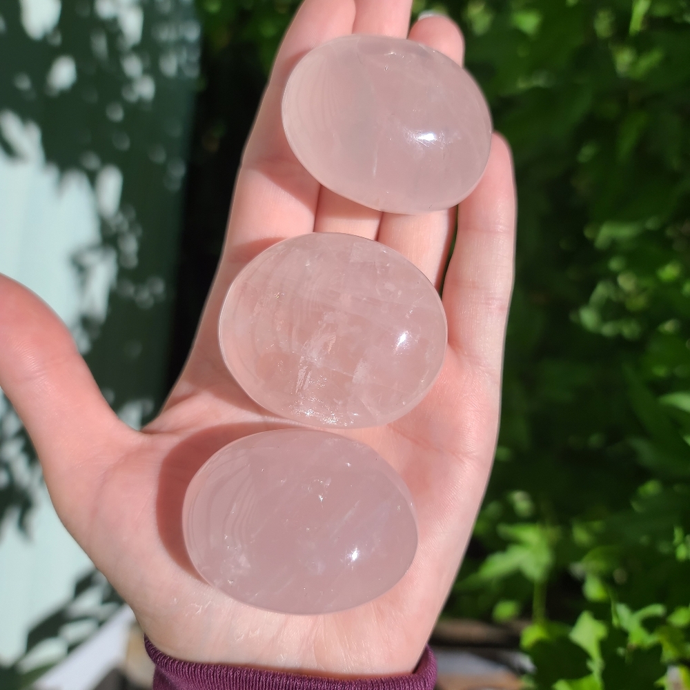 Rose quartz palm stones